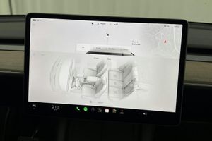Tesla Model Y bild 16
