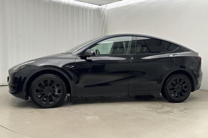 Tesla Model Y bild 2