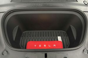 Tesla Model Y bild 9