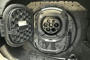 Mercedes GLE350 bild 16