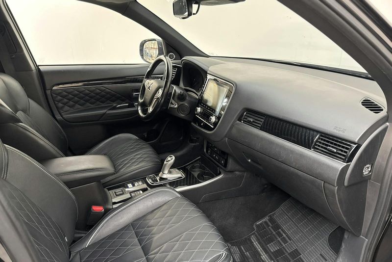 Mitsubishi Outlander bild 7
