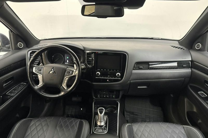 Mitsubishi Outlander bild 6