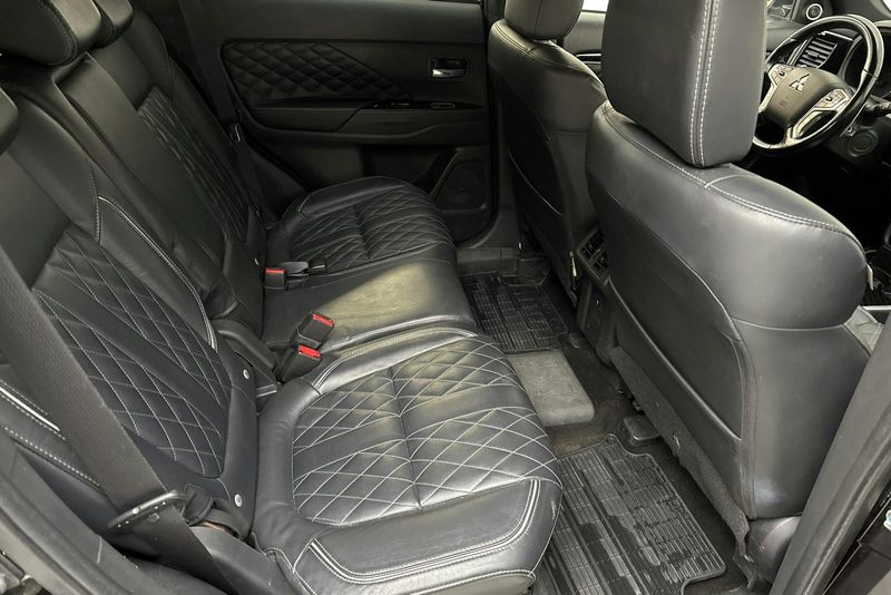 Mitsubishi Outlander bild 8