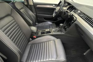Volkswagen Passat bild 7