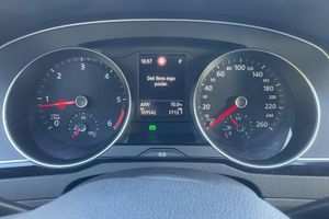 Volkswagen Passat bild 10