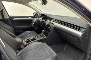 Volkswagen Passat bild 7