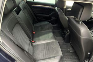 Volkswagen Passat bild 8