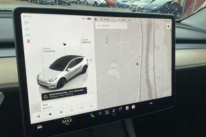 Tesla Model Y bild 12
