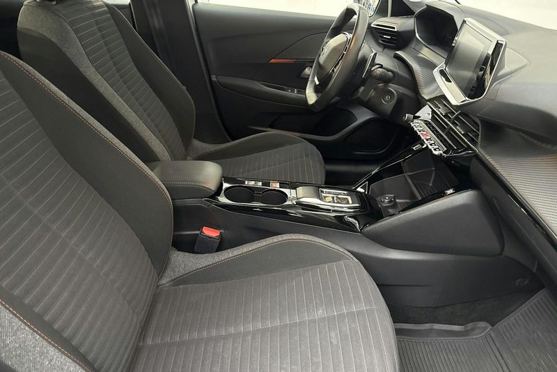 Peugeot 208 bild 7