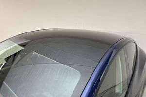 Tesla Model Y bild 15