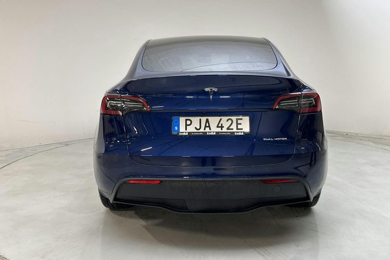 Tesla Model Y bild 5