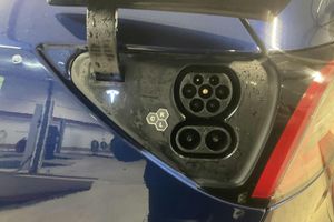 Tesla Model Y bild 18