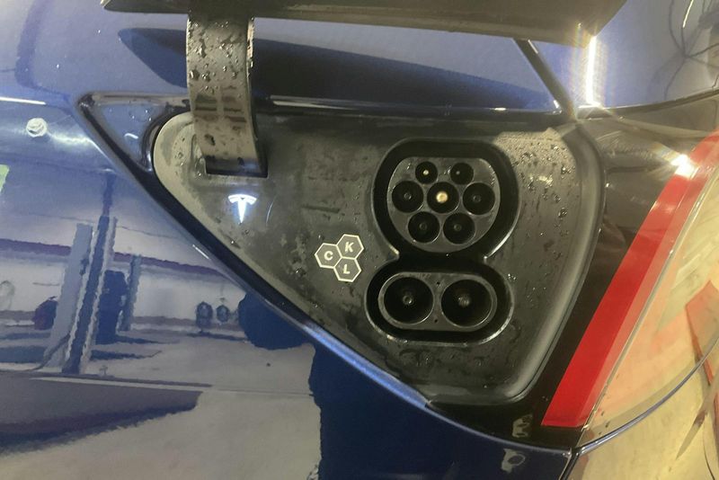 Tesla Model Y bild 18