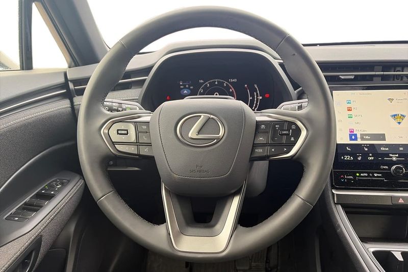 Lexus LBX bild 12