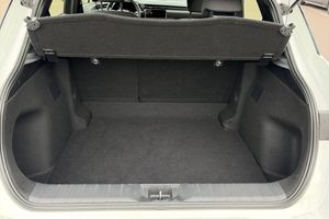 Lexus LBX bild 10