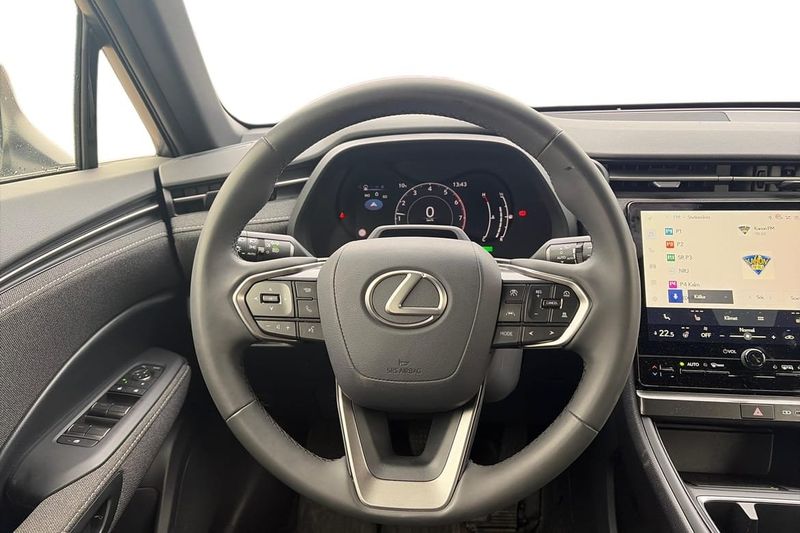Lexus LBX bild 9