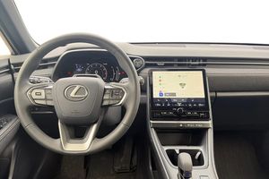 Lexus LBX bild 8