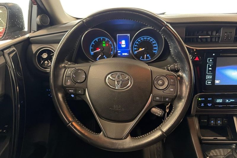 Toyota Auris bild 13