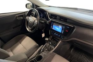 Toyota Auris bild 7