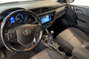 Toyota Auris bild 12