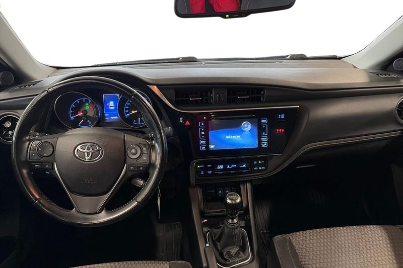 Toyota Auris bild 9
