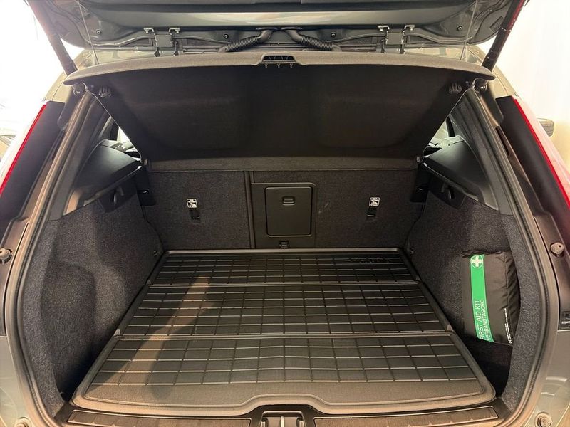 Volvo EX40 bild 8