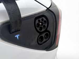 Tesla Model 3 bild 31