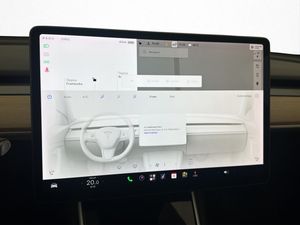 Tesla Model 3 bild 24