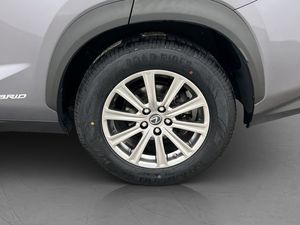 Lexus NX bild 30