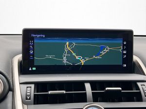 Lexus NX bild 21