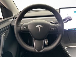 Tesla Model Y bild 14