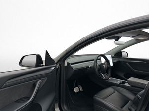 Tesla Model Y bild 10