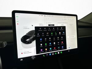 Tesla Model Y bild 23