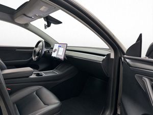 Tesla Model Y bild 28