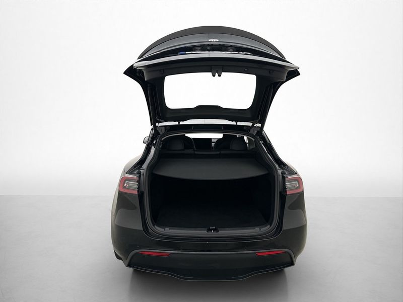 Tesla Model Y bild 30
