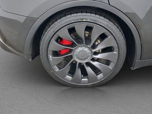 Tesla Model Y bild 35