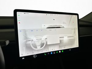 Tesla Model Y bild 24