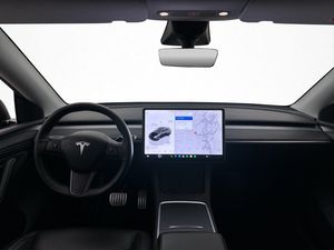 Tesla Model Y bild 13