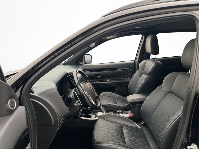 Mitsubishi Outlander bild 14