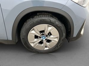 BMW iX1 bild 33