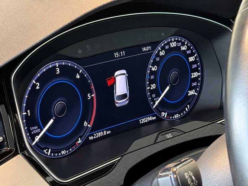 Volkswagen Passat bild 13