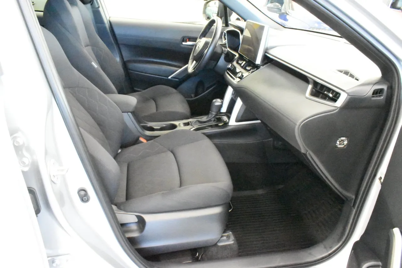 Toyota Corolla Cross bild 7
