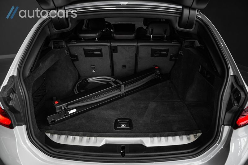 BMW 330 bild 37