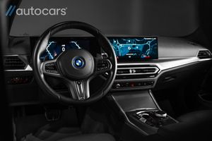BMW 330 bild 19