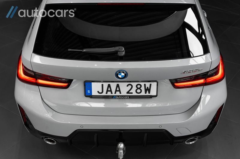 BMW 330 bild 15