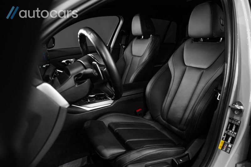 BMW 330 bild 33
