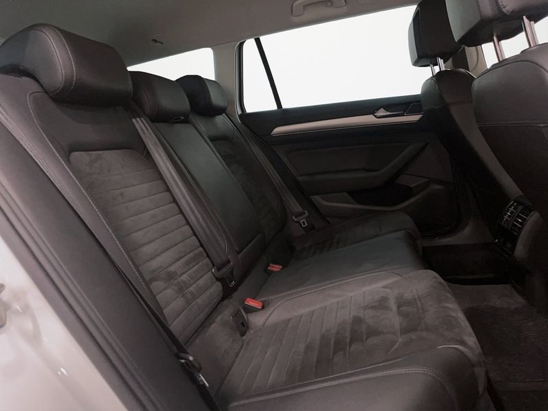 Volkswagen Passat bild 13