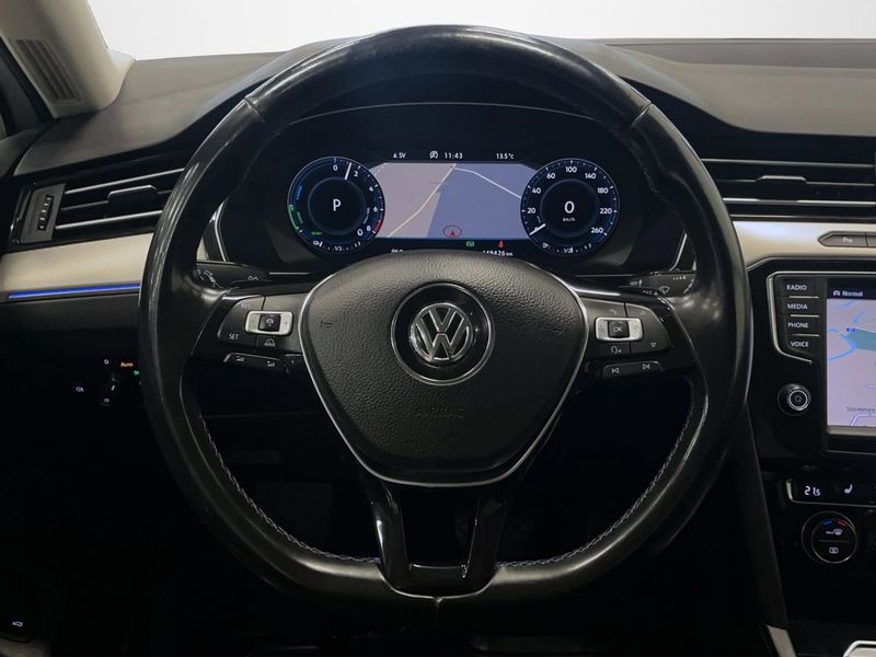 Volkswagen Passat bild 14