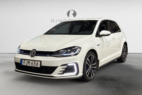 Volkswagen Golf 1.4 TSI GTE DSG DRAG NAVI COCKPIT BACKKAMERA B-VÄRM 18" - 2018