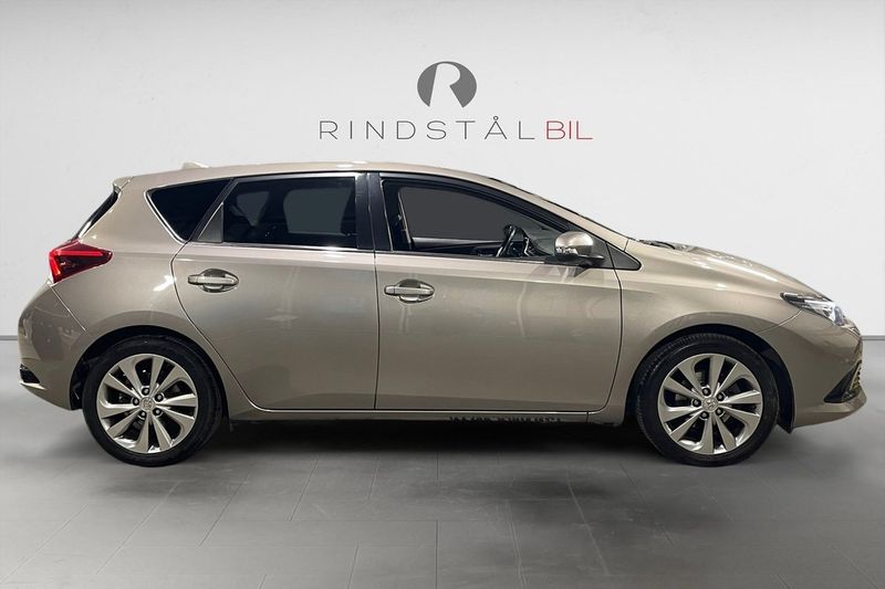 Toyota Auris bild 8